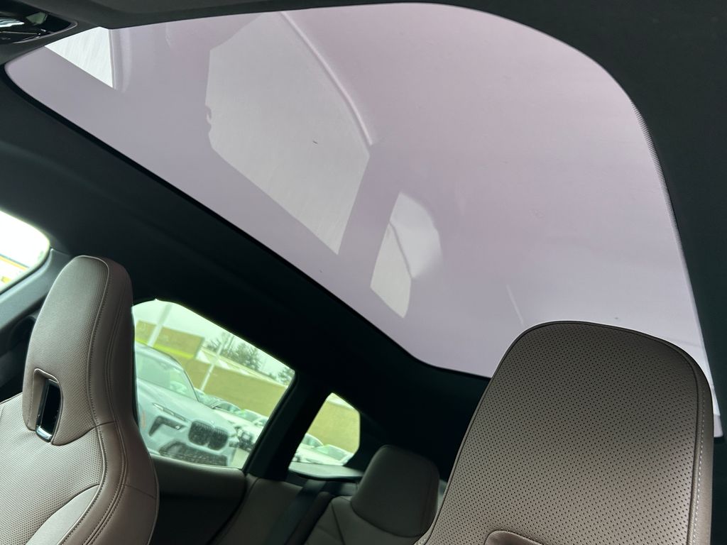 Thumbnail: 2026 BMW iX - 16