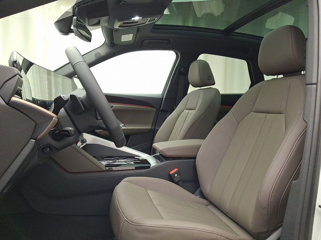 Thumbnail: 2025 Audi Q5 - 8