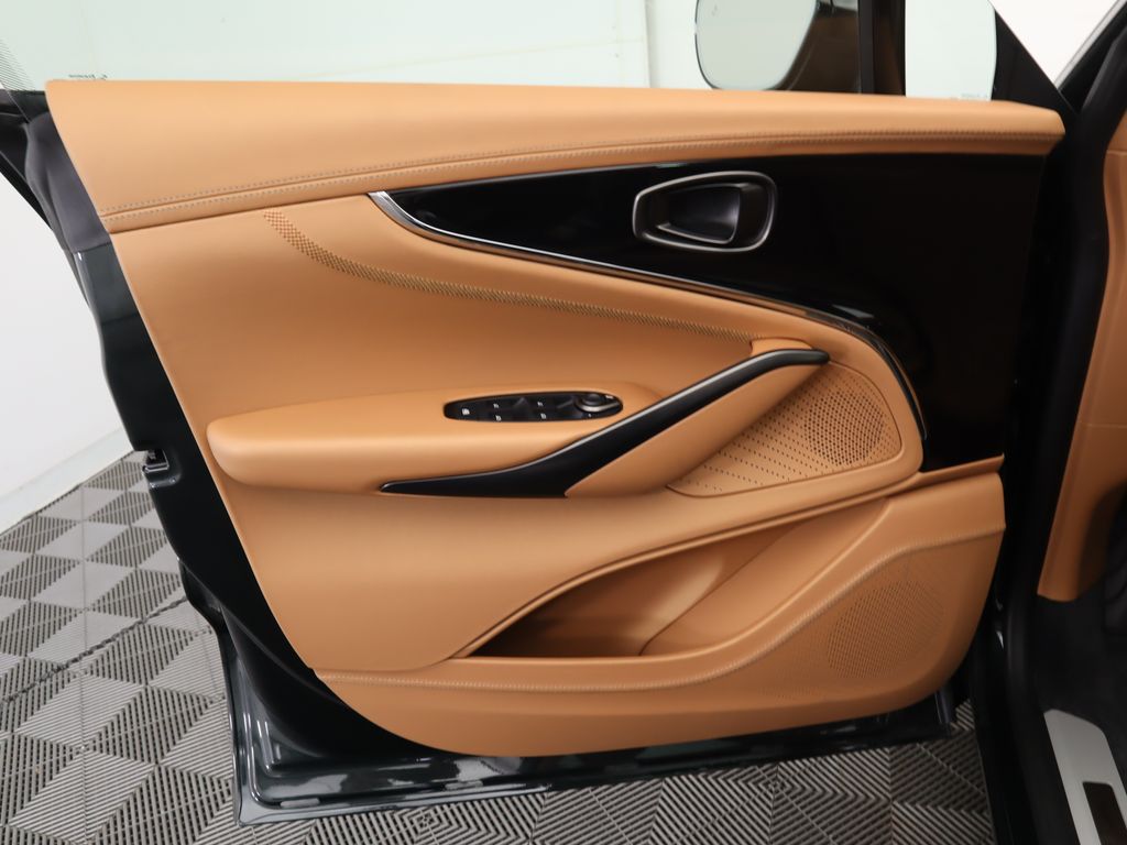 Thumbnail: 2026 Aston Martin DBX - 25