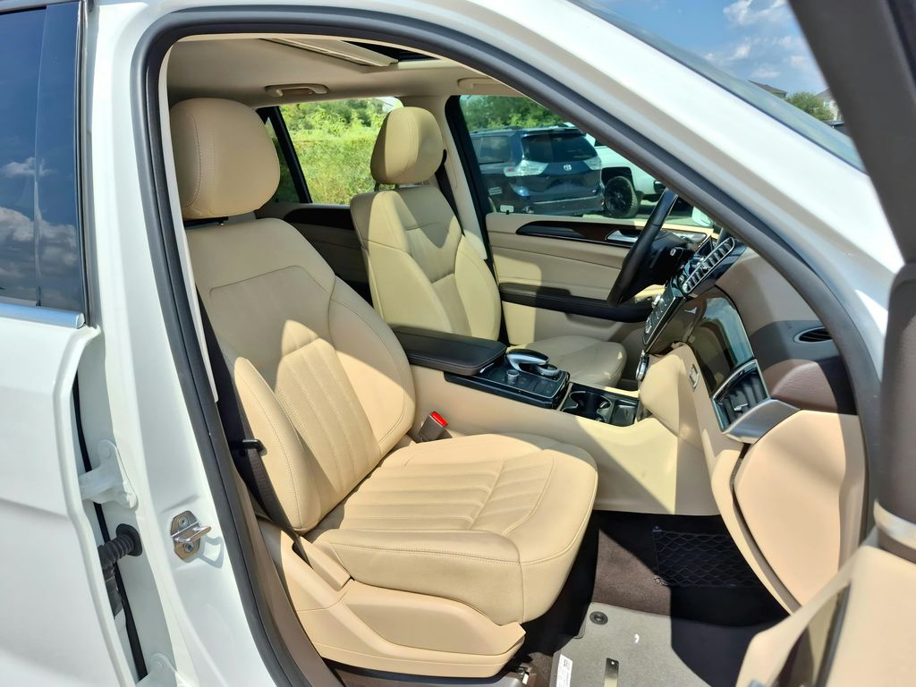 2019 Mercedes-Benz GLE GLE 400 White at Central Houston Nissan