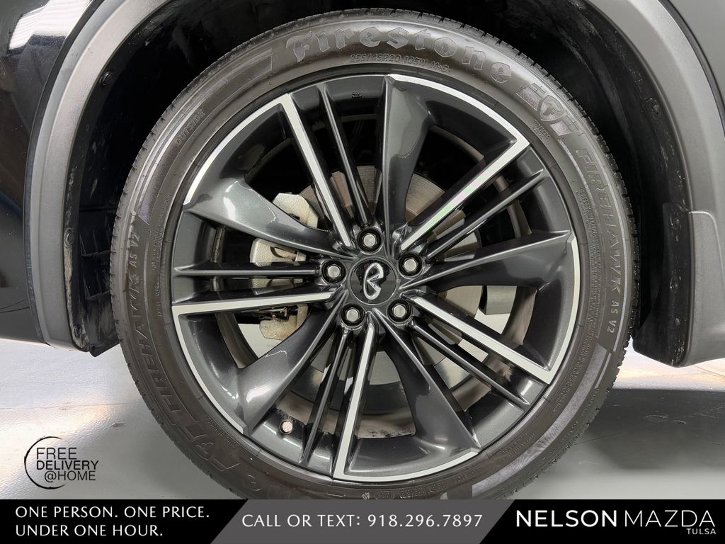 Used 2022 Black INFINITI LUXE image 13