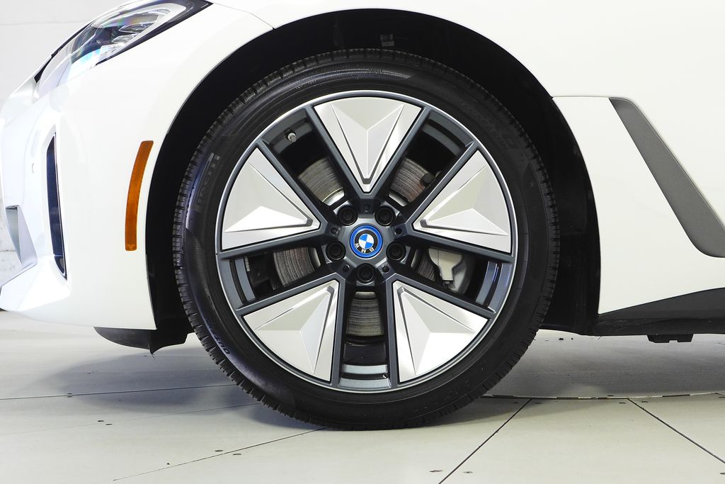 Thumbnail: 2024 BMW i4 - 5