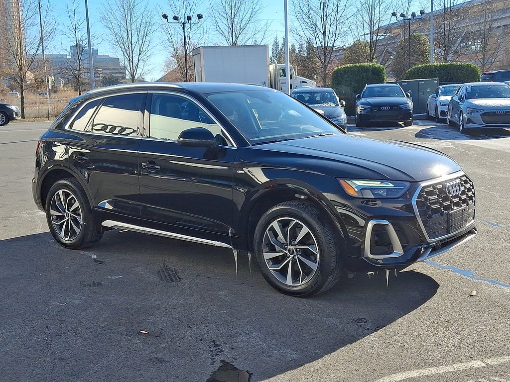 Thumbnail: 2025 Audi Q5 - 3