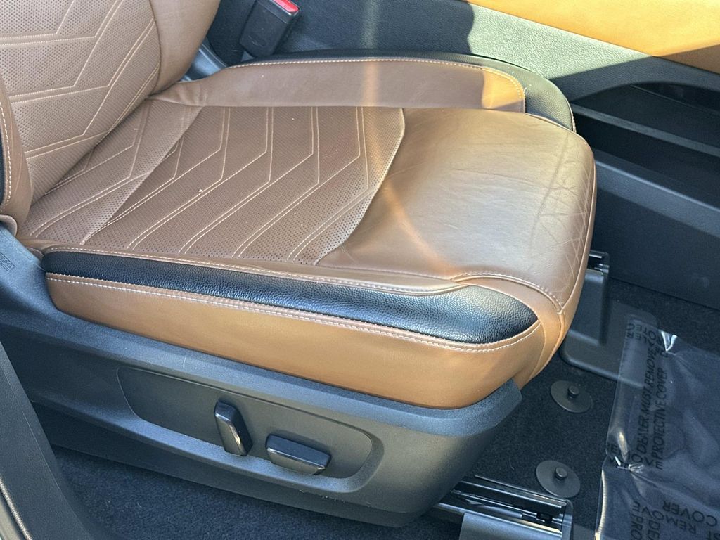 Thumbnail: 2022 Nissan Pathfinder - 22