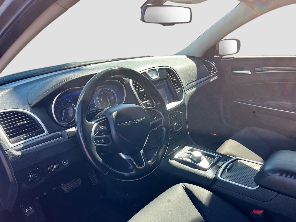Used 2022 Gray Chrysler Touring image 9