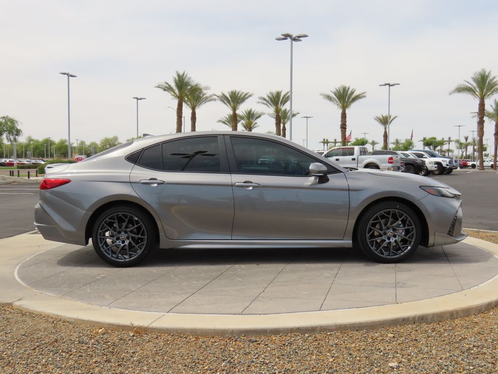 2025 Toyota Camry XSE 4