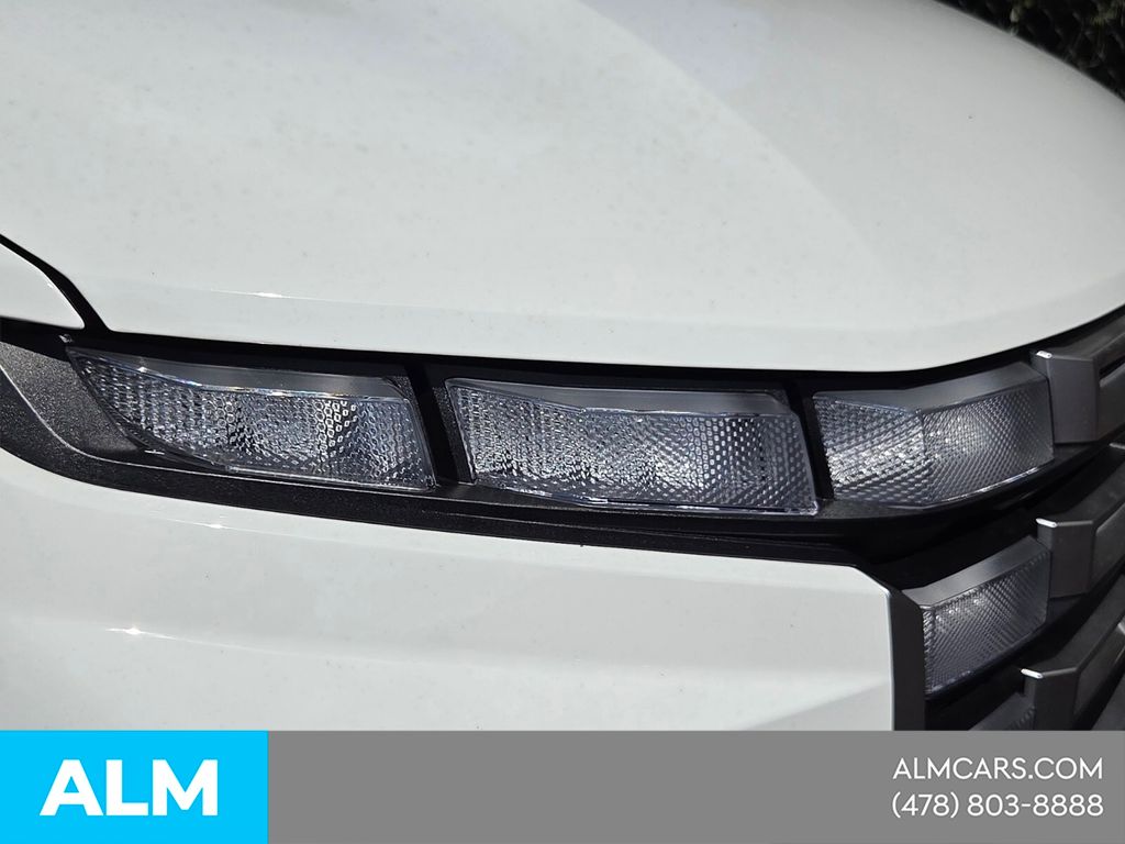 Used 2026 White Hyundai SEL image 21