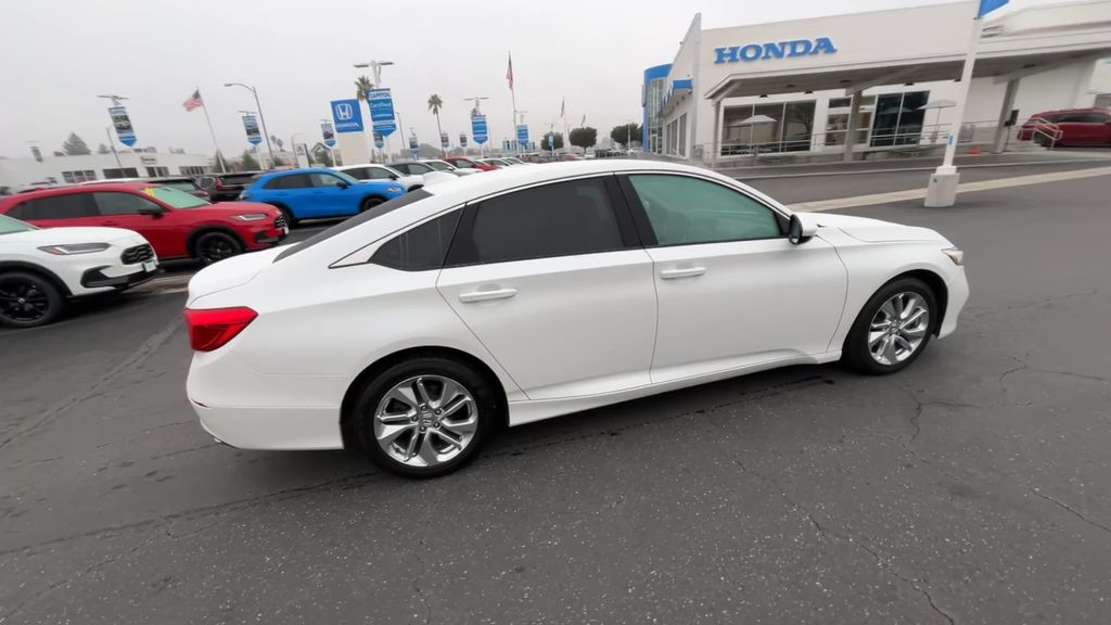 Thumbnail: 2019 Honda Accord - 9