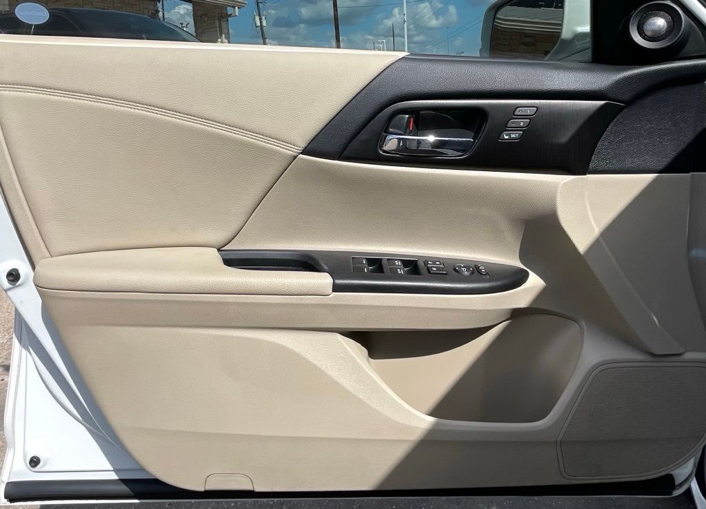 2013 Honda Accord EX-L White at Emmons Autoplex