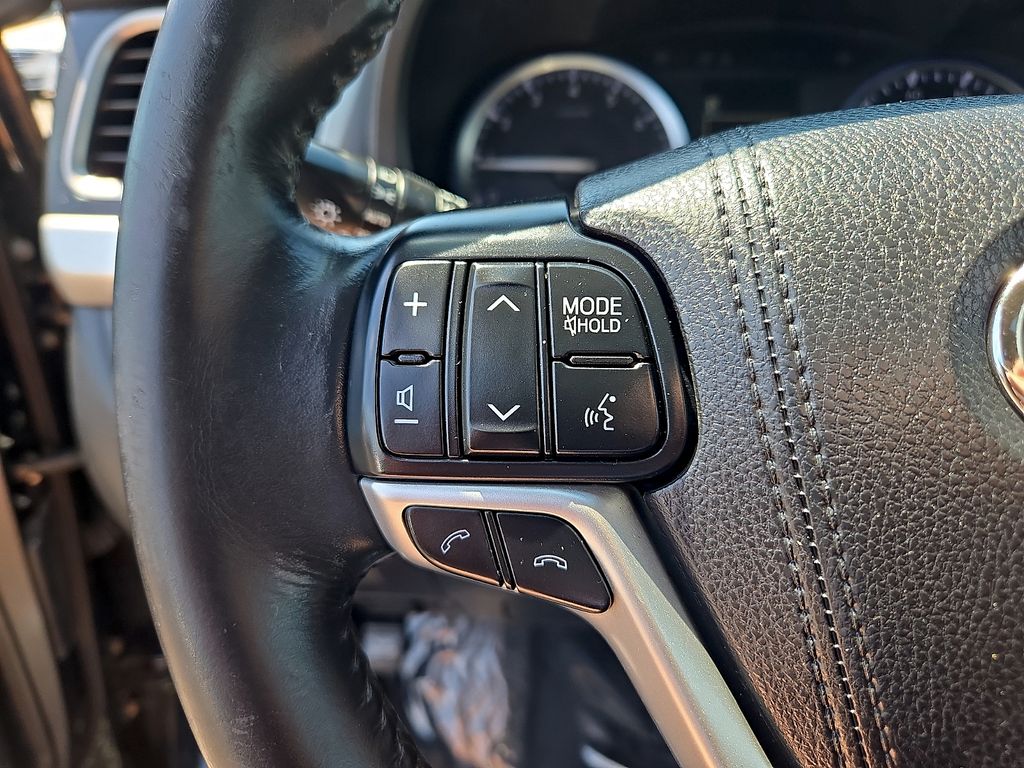 2017 Toyota Highlander