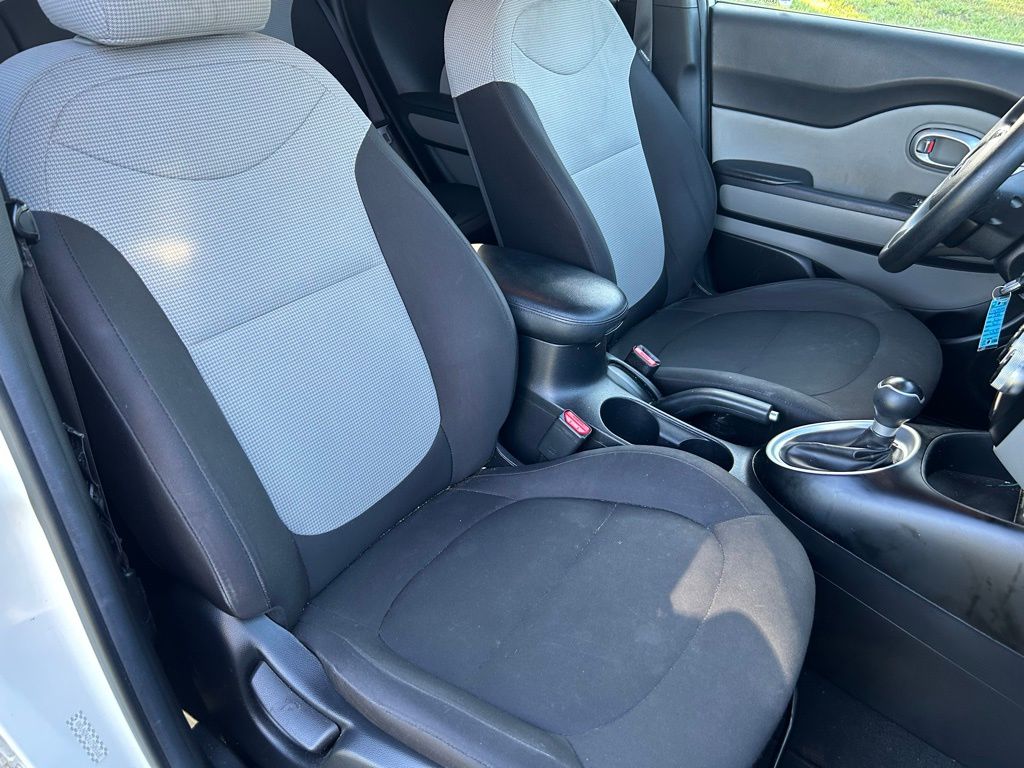 Thumbnail: 2018 Kia Soul - 15
