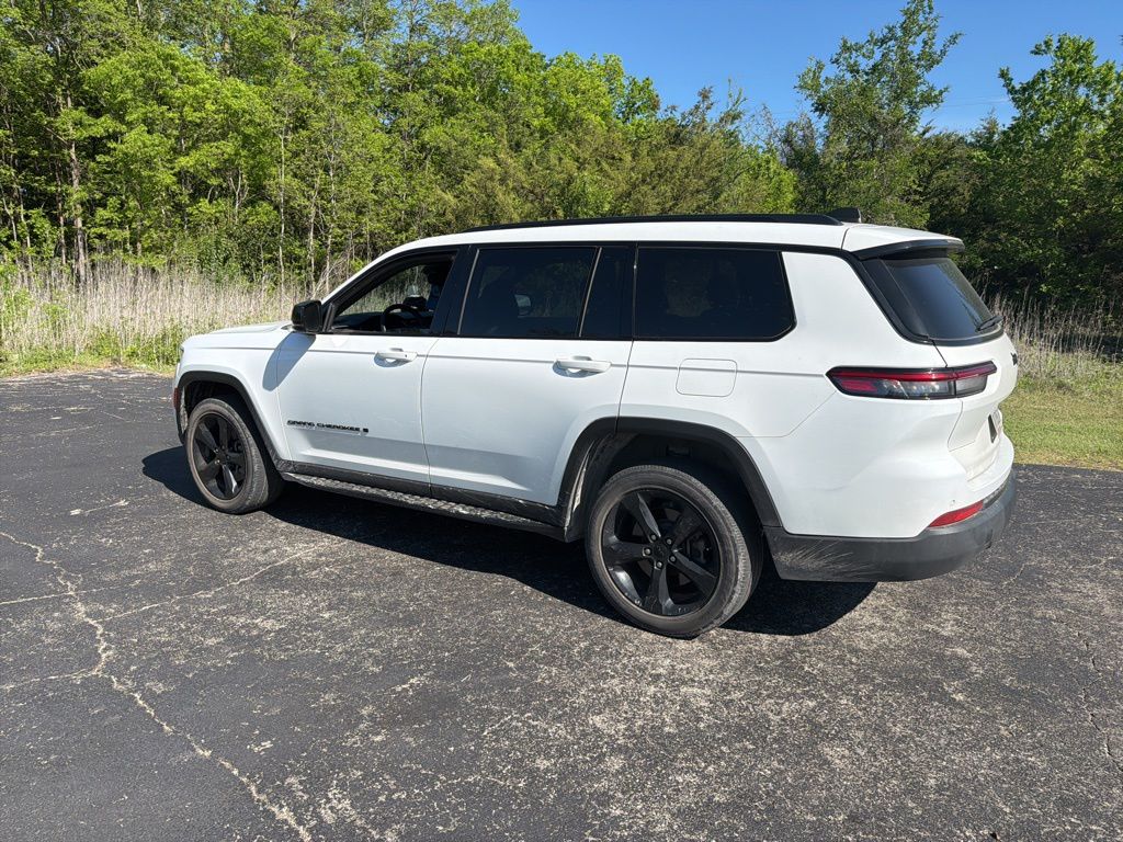 Used Car 2023 Jeep Grand Cherokee L  Altitude For Sale Under $35,000 In Taylor, Texas