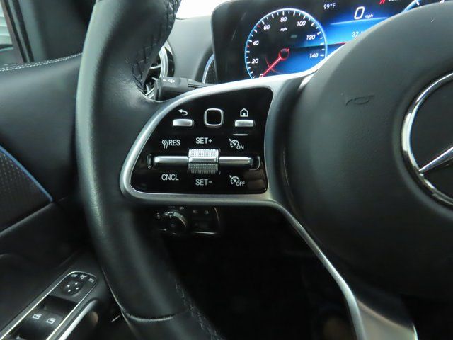 Thumbnail: 2022 Mercedes-Benz GLB - 11