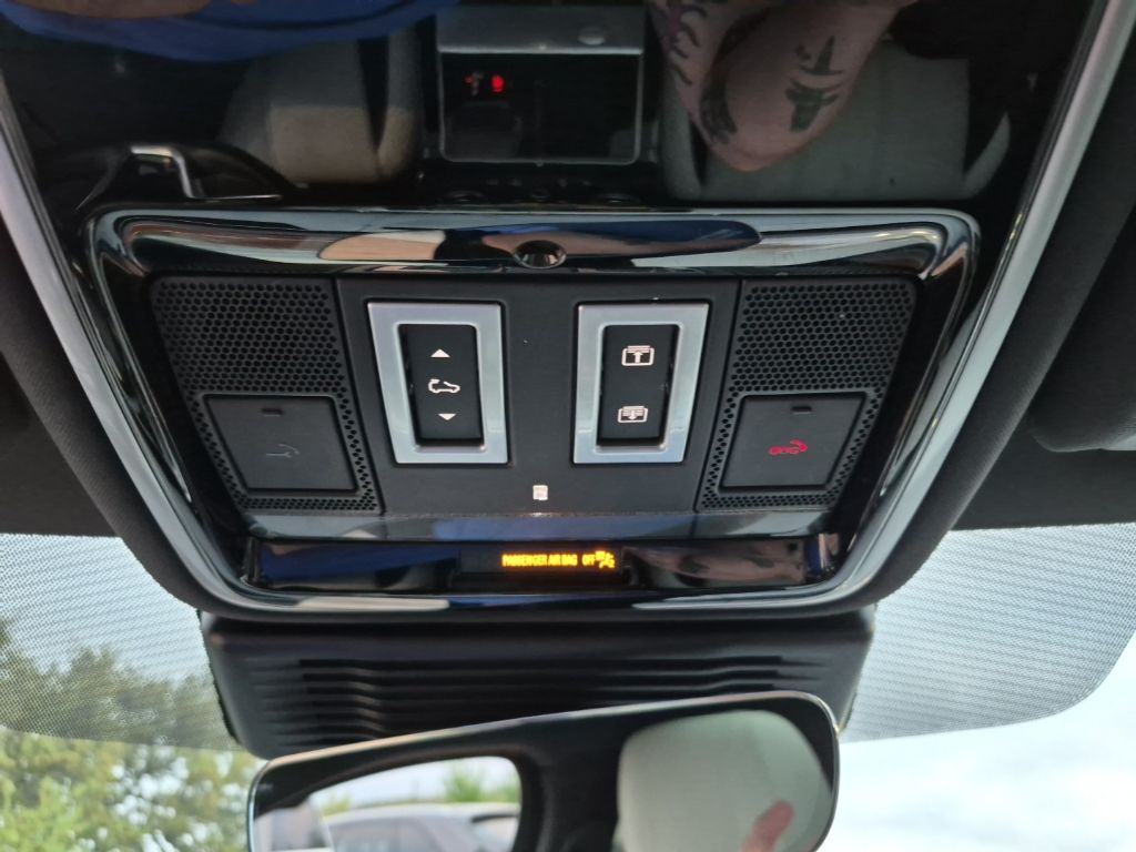 Used Car 2021 Land Rover Range Rover Velar  P250 R-dynamic S For Sale Under $35,000 In Austin, Texas