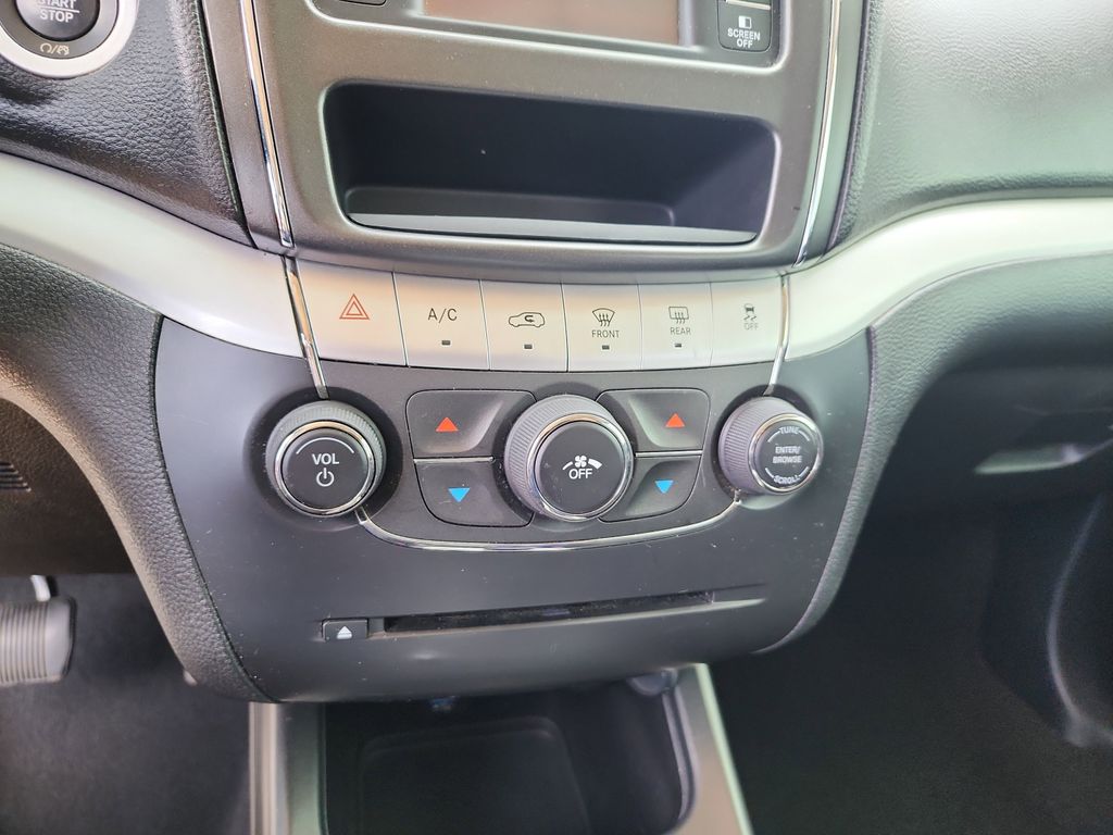 2018 Dodge Journey SE photo