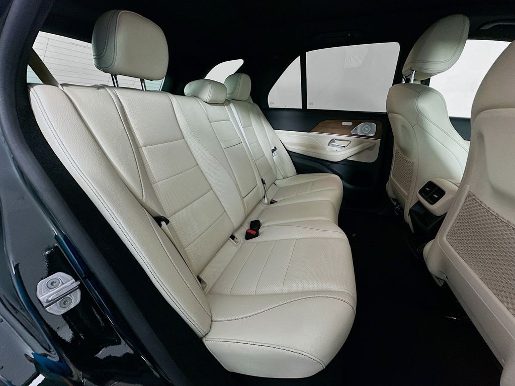 Thumbnail: 2021 Mercedes-Benz GLE - 28