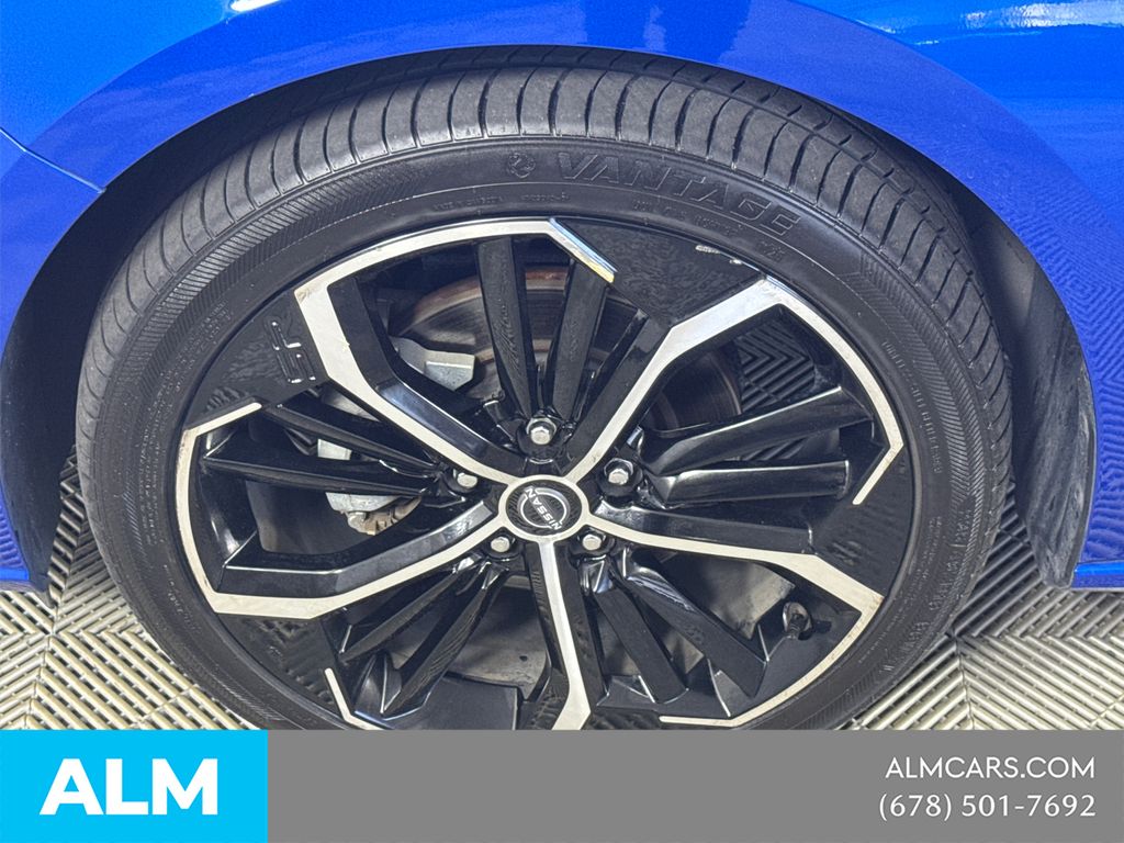 Used 2025 Blue Nissan 2.5 SR image 15