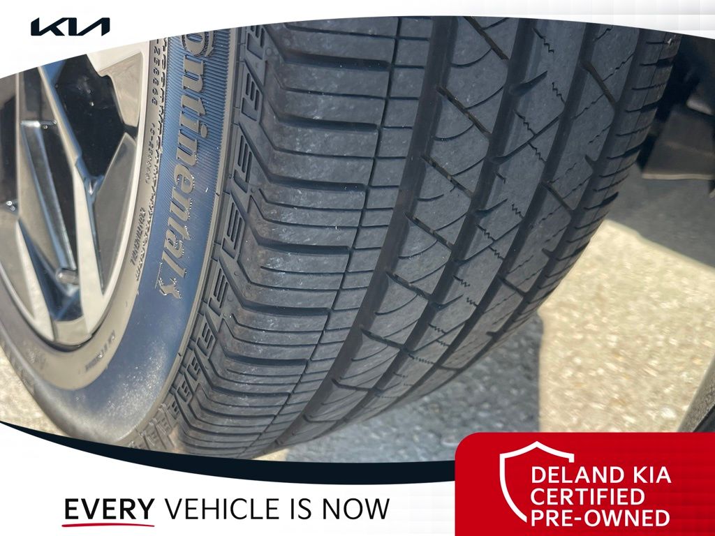 Used 2025 Kia Sorento SUV