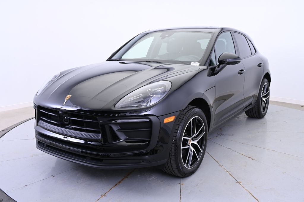 2024 Porsche Macan  -
                Beachwood, OH