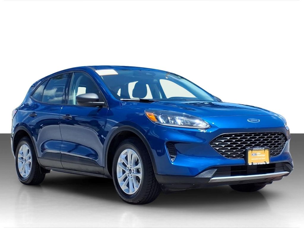 2022 Ford Escape S FWD