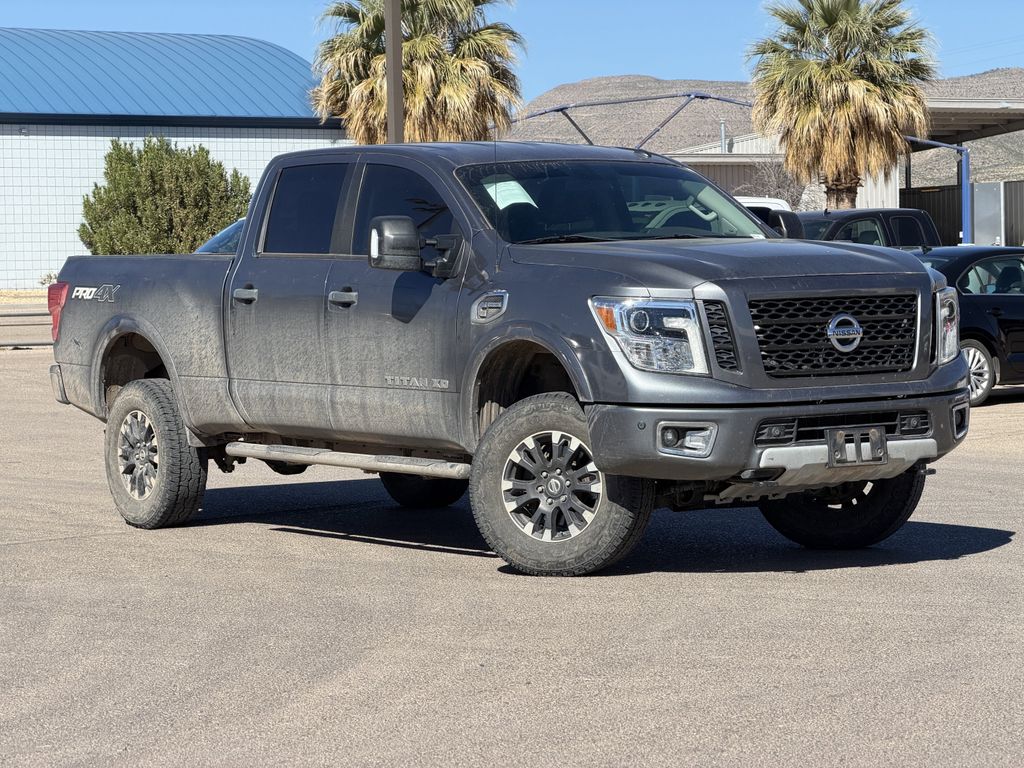 2019 Nissan Titan XD PRO-4X Crew Cab 4WD