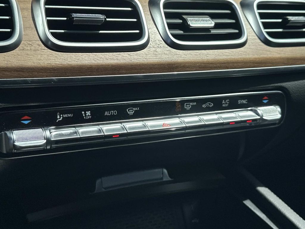 Thumbnail: 2025 Mercedes-Benz GLS - 24