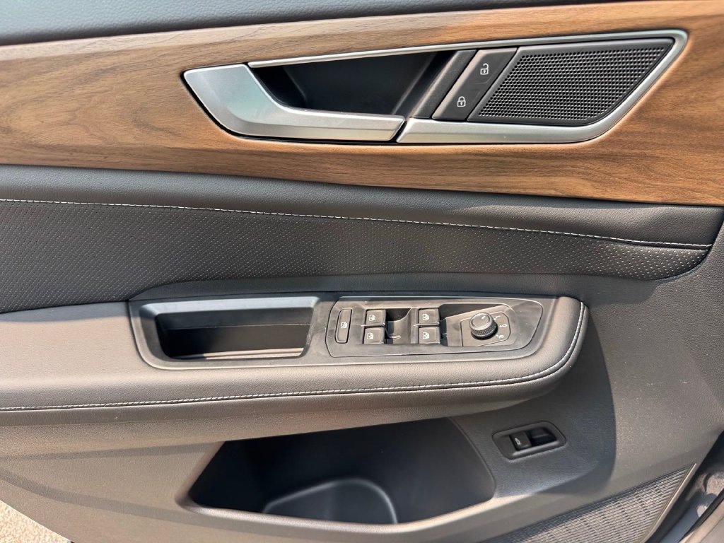 New 2026 Pure Gray Volkswagen SE w/Technology image 18