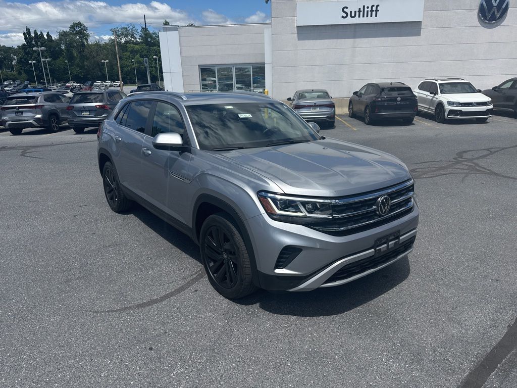 2023 Volkswagen Atlas Cross Sport 2.0T SE w/Technology Silver at Subaru and VW of Moon Township