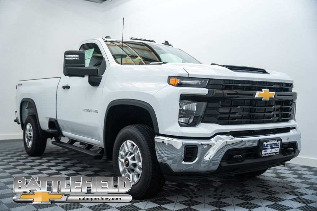 Summit White 2026 Chevrolet Silverado 2500HD Pickup Truck Four-Wheel Drive Automatic