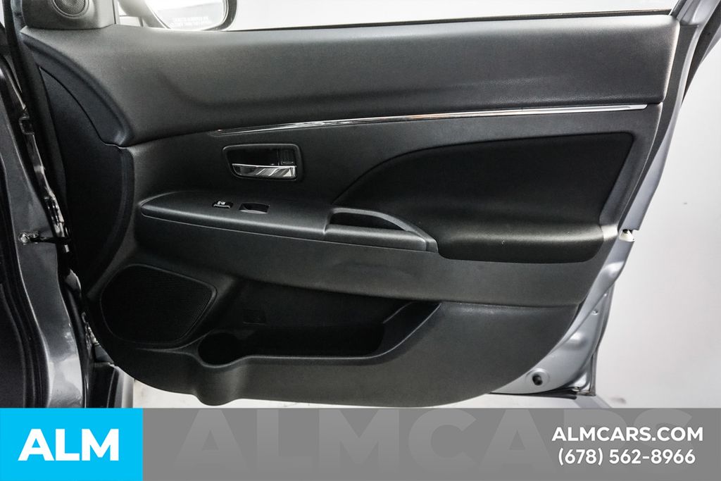 Used 2024 Gray Mitsubishi 2.0 ES image 16