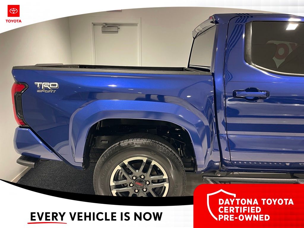2025 Toyota Tacoma TRD Sport - Photo 6