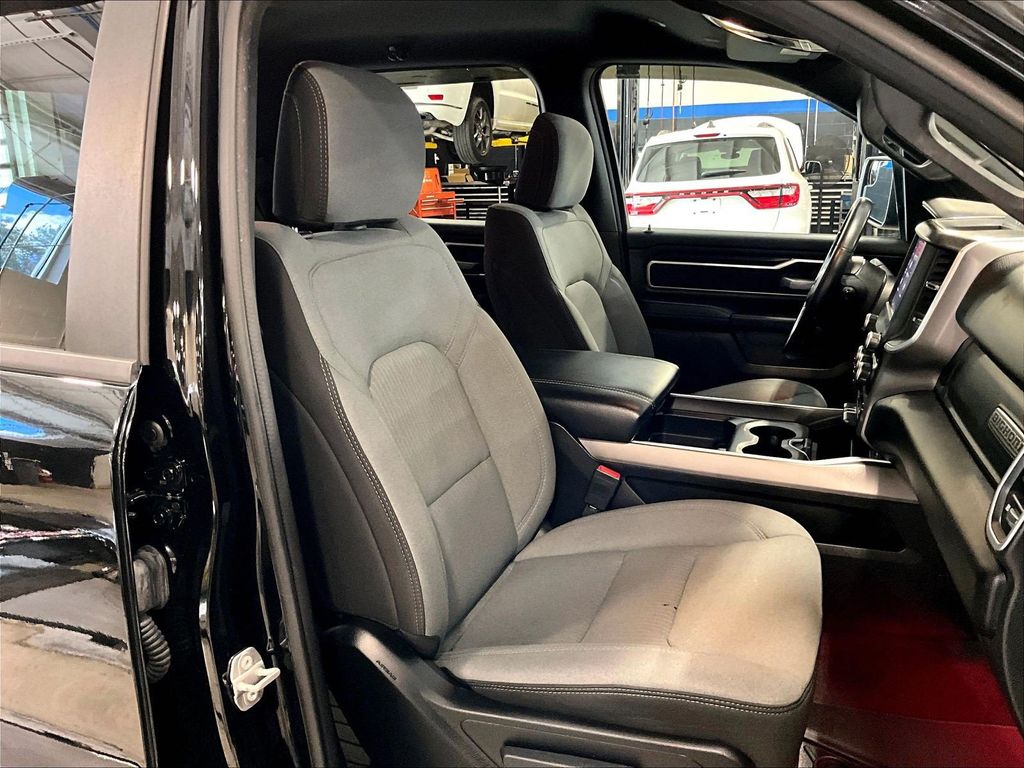 2023 Ram 1500 — photo 11