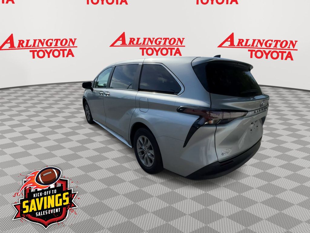 Used 2025 Toyota Sienna Van