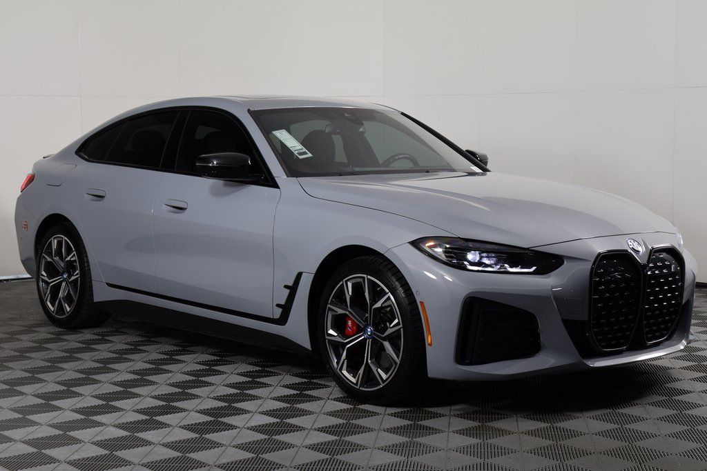 Thumbnail: 2023 BMW i4 - 3