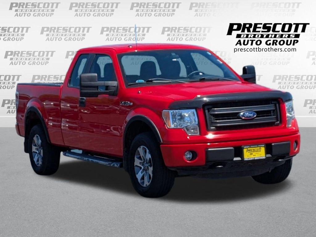2014 Ford F-150 STX SuperCab 4WD Rojo (Race Red) Camioneta Todo terreno 6 velocidades Automática