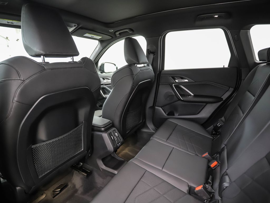 Thumbnail: 2023 BMW X1 - 20