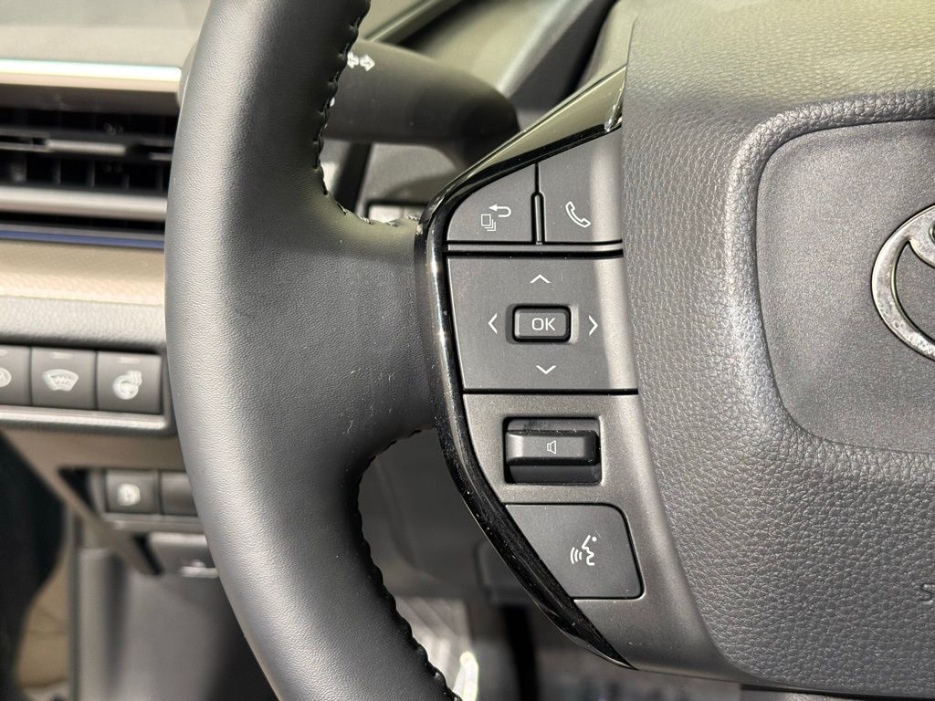 Thumbnail: 2024 Toyota Prius - 22