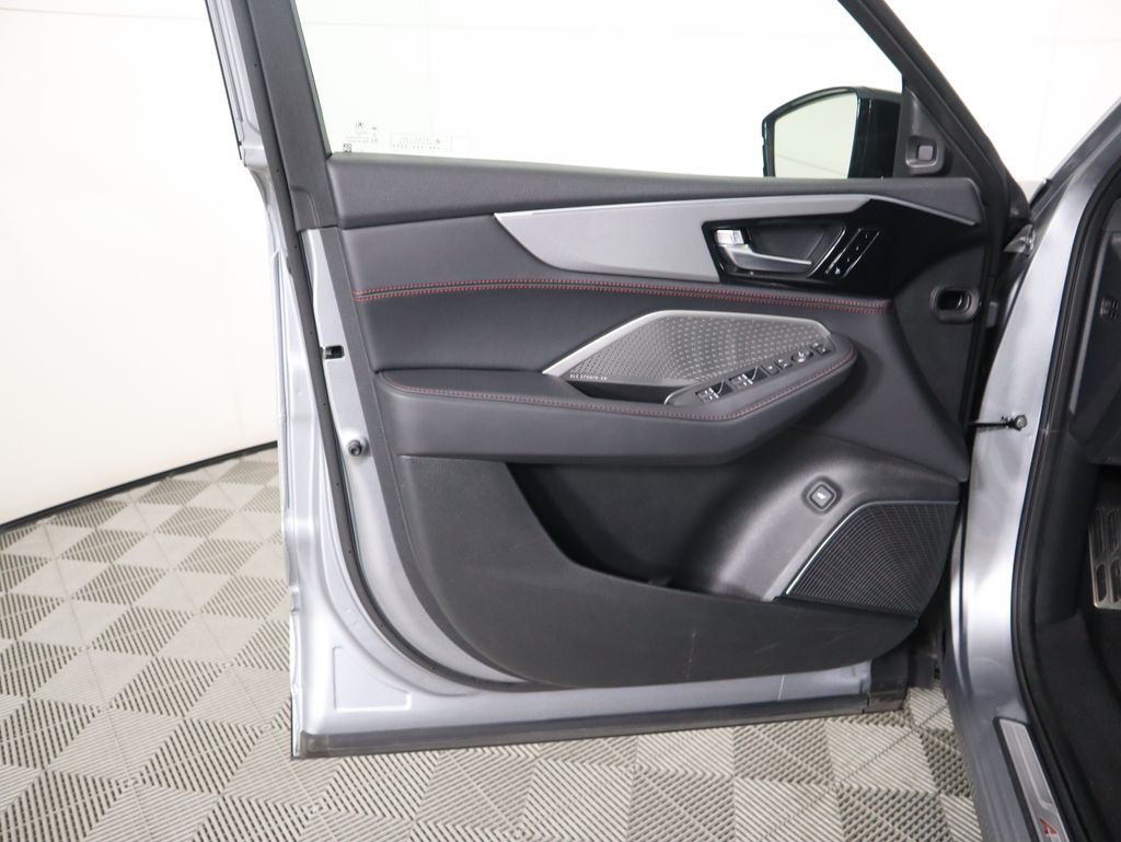 Thumbnail: 2023 Acura MDX - 25