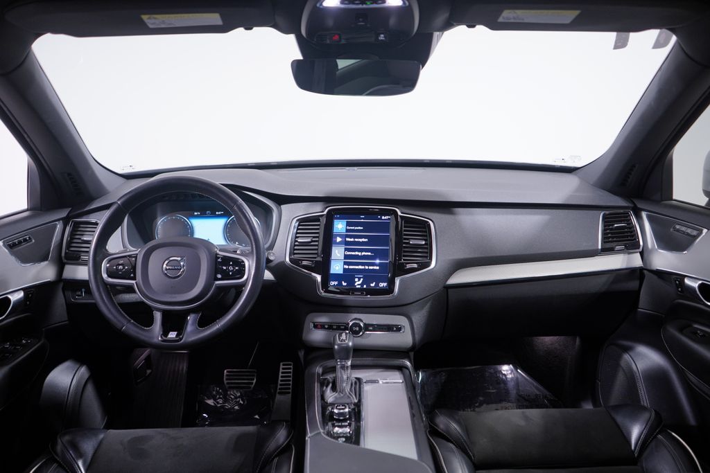 Thumbnail: 2017 Volvo XC90 - 10