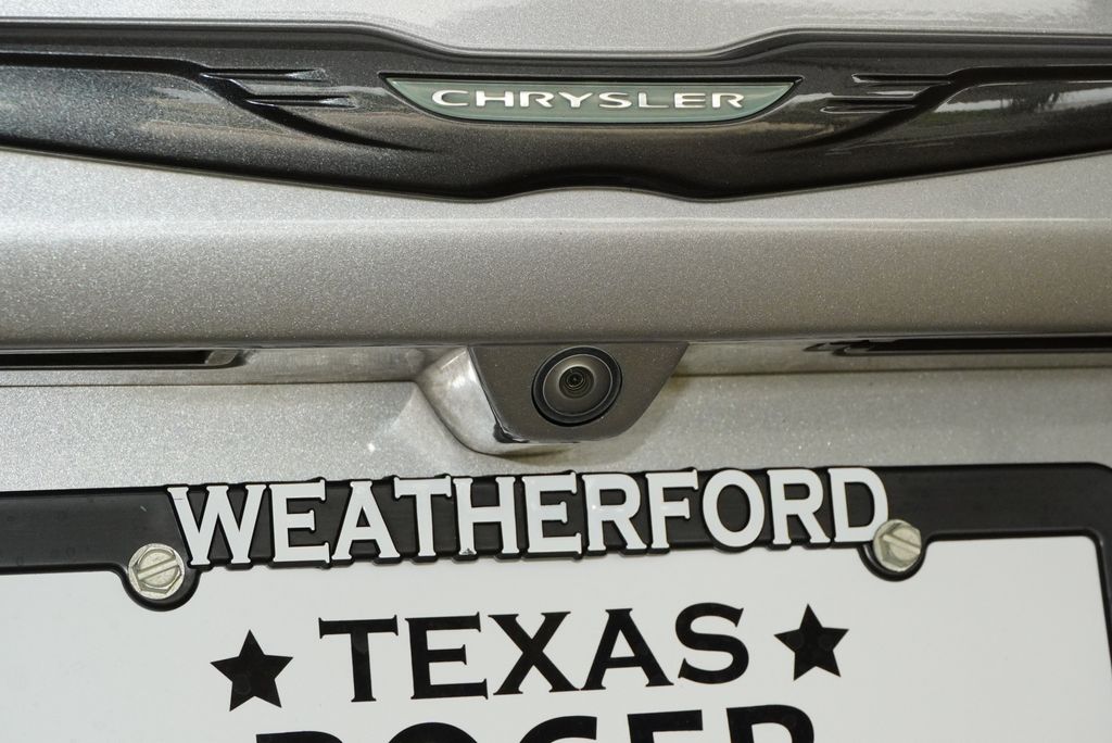 Used Car 2018 Chrysler Pacifica  Touring Plus For Sale Under $20,000 In Weatherford, Texas