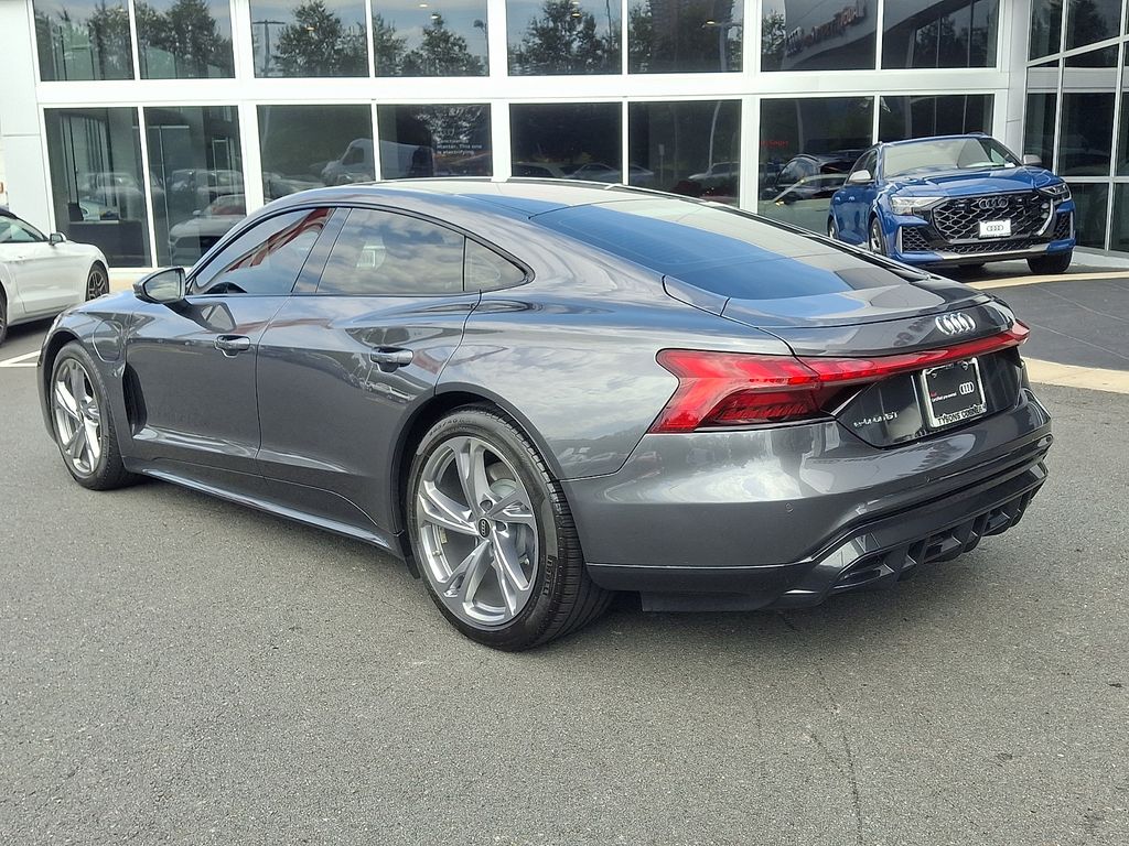 Thumbnail: 2023 Audi e-tron GT - 6