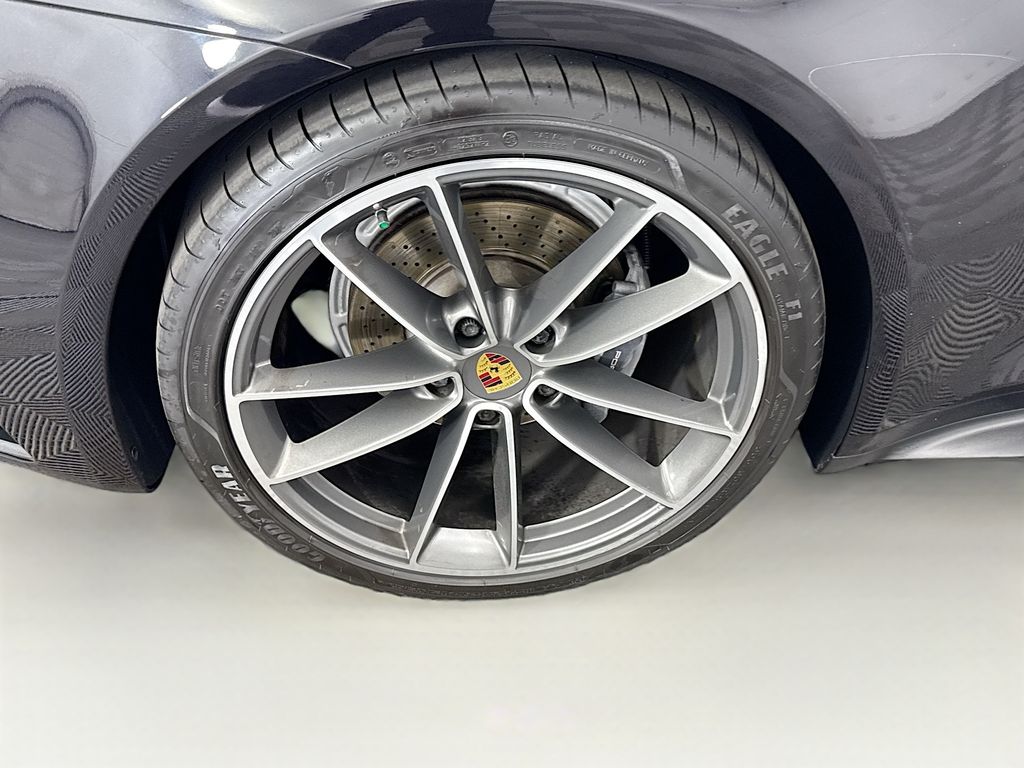 Thumbnail: 2021 Porsche 911 - 30