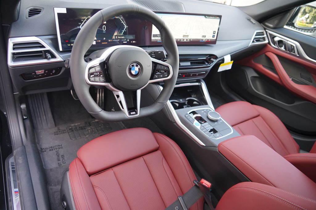 Thumbnail: 2026 BMW i4 - 12