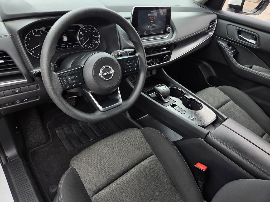 Used 2024 Nissan Rogue SUV