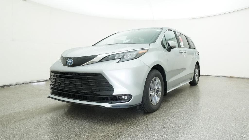 Thumbnail: 2025 Toyota Sienna - 20