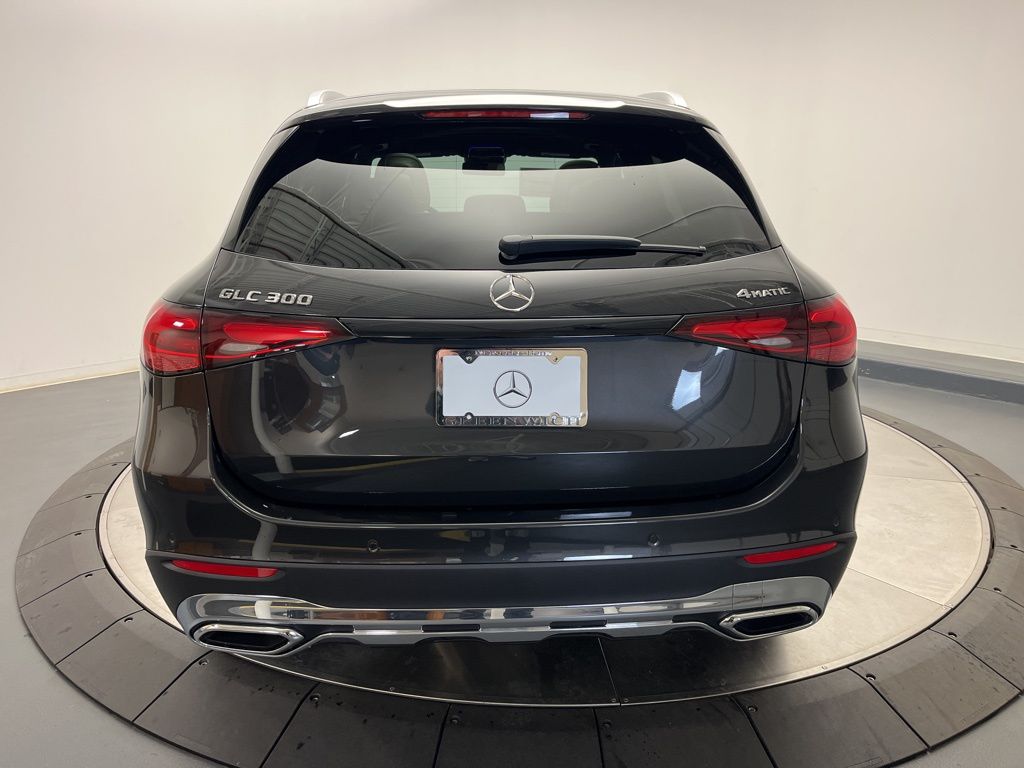 Thumbnail: 2026 Mercedes-Benz GLC - 6