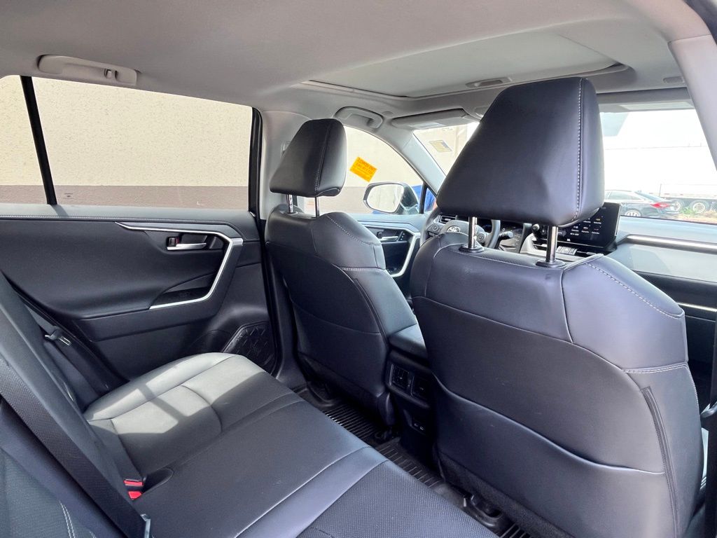 2024 Toyota RAV4 Limited 18