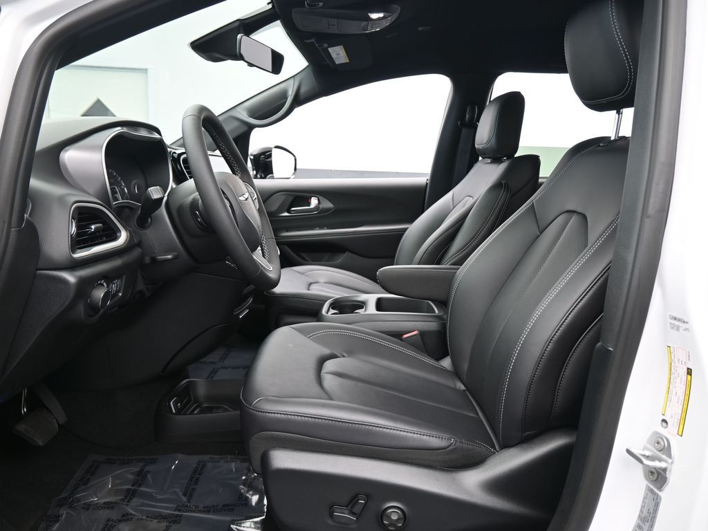 Used 2026 Bright White Clearcoat Chrysler LX image 11