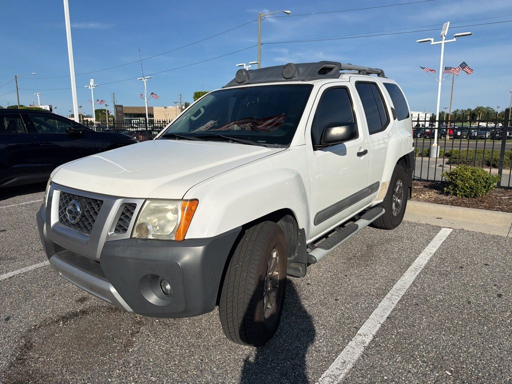 Glacier White 2015 Nissan Xterra SUV / Crossover 5-Speed Automatic