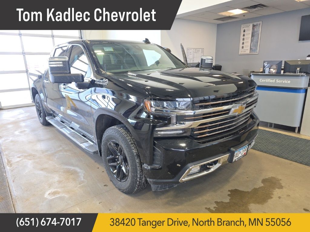 2022 Chevrolet Silverado 1500 High Country Crew Cab 4WD
